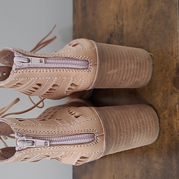 Jeffrey Campbell CORDILLO Nude Lace-Up Heels size 8 - Picture 3 of 10